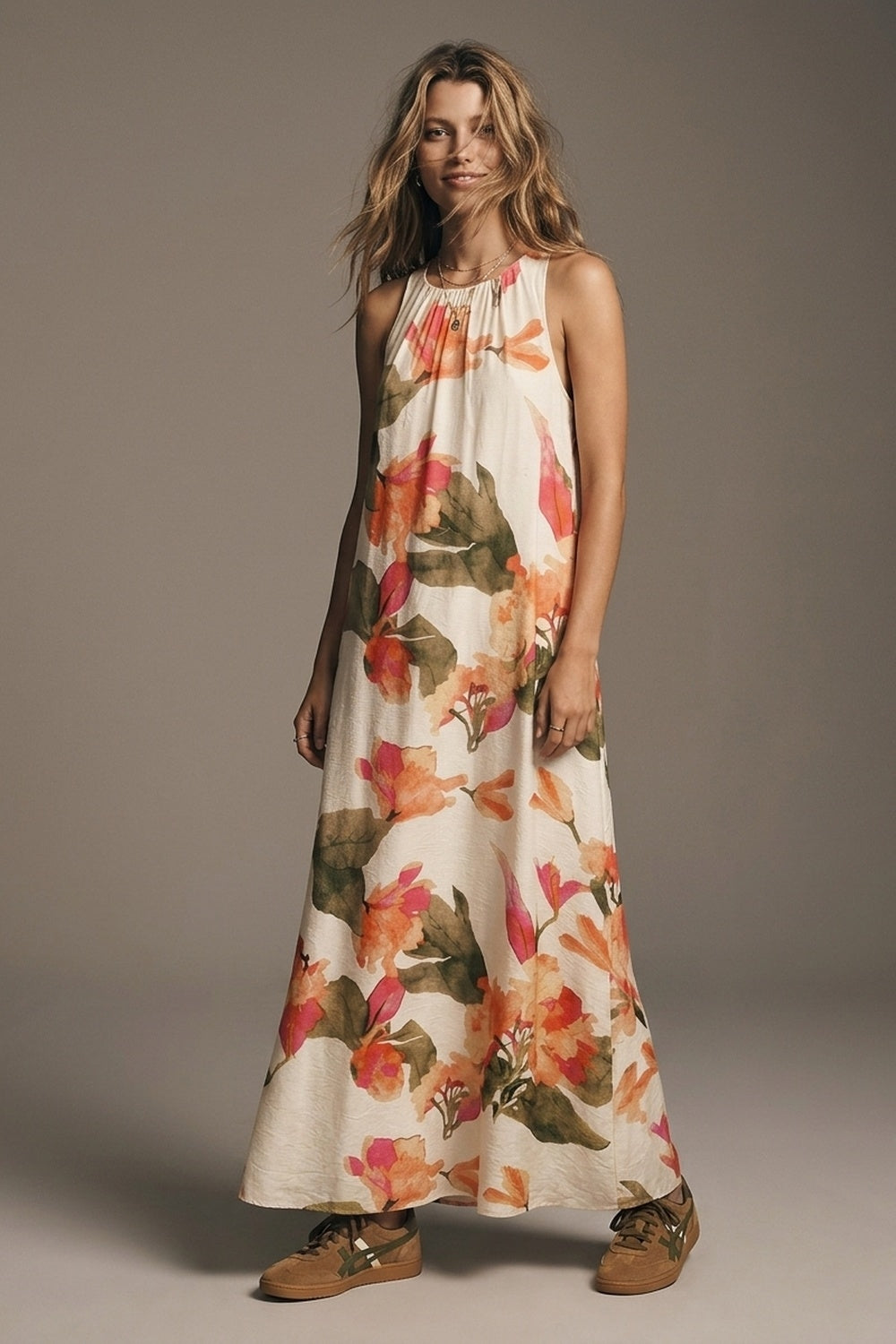 UNIKCOSA Sleeveless lightweight woven maxi dress with cream floral print relaxed fit