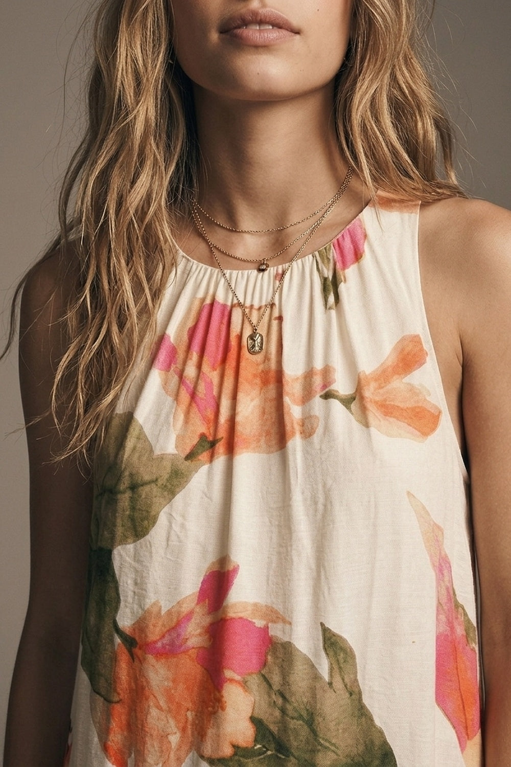 UNIKCOSA Sleeveless lightweight woven maxi dress with cream floral print relaxed fit
