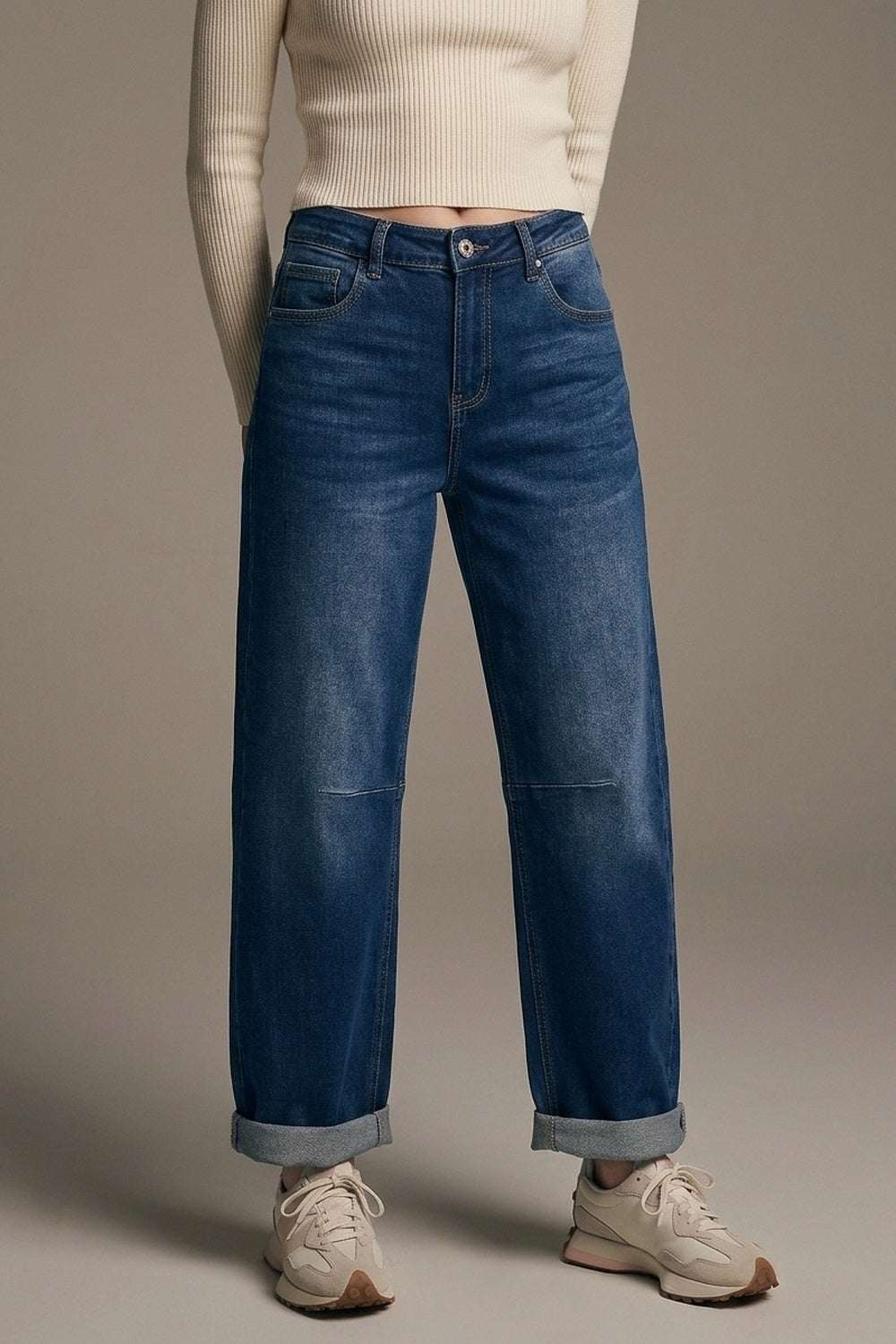 Basic Barrel Style jeans in Mid Blue