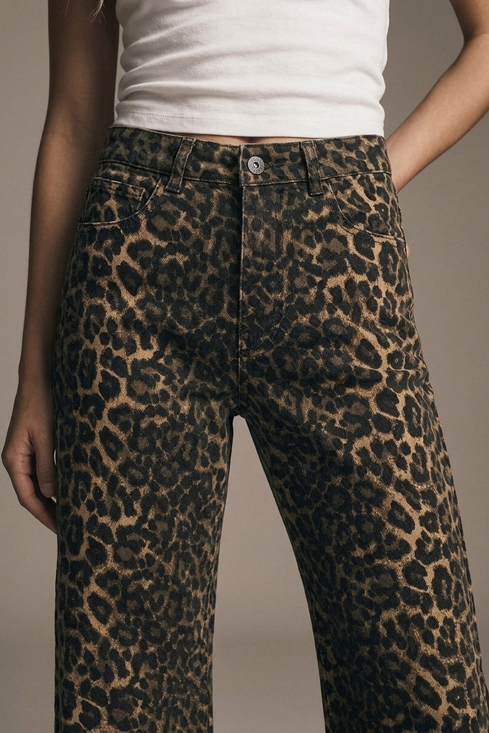 UNIKCOSA Leopard Print Straight Leg Jeans