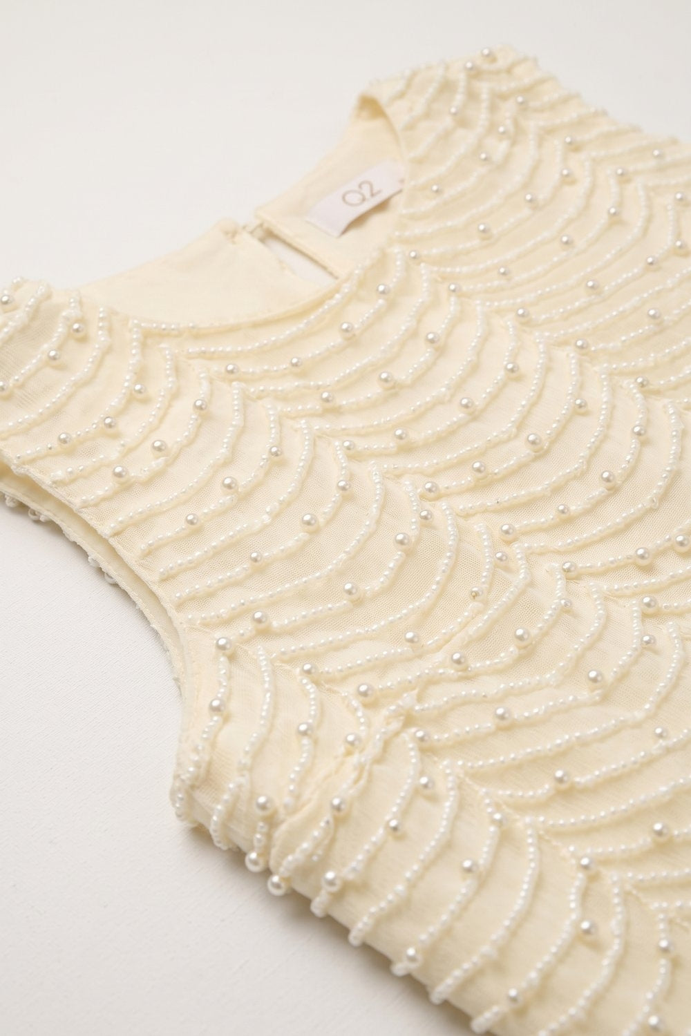 UNIKCOSA cream beaded scallop-hem sleeveless blouse