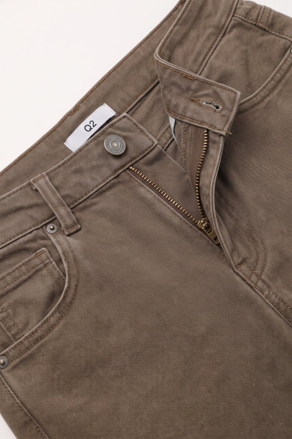 Fango Wide-Leg Pants in Barrel Style with side seam