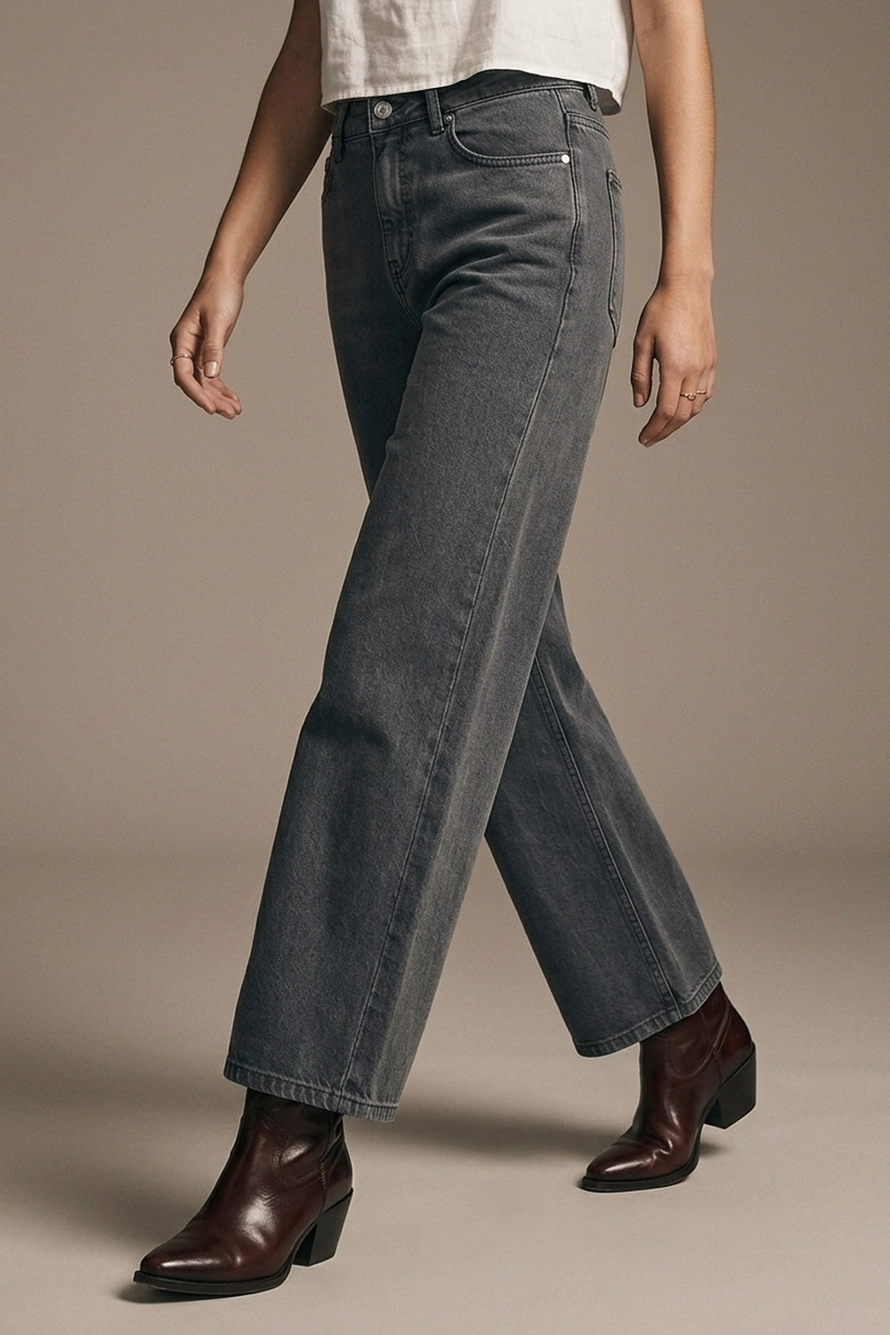 UNIKCOSA Gray Cropped Wide-Leg Jeans