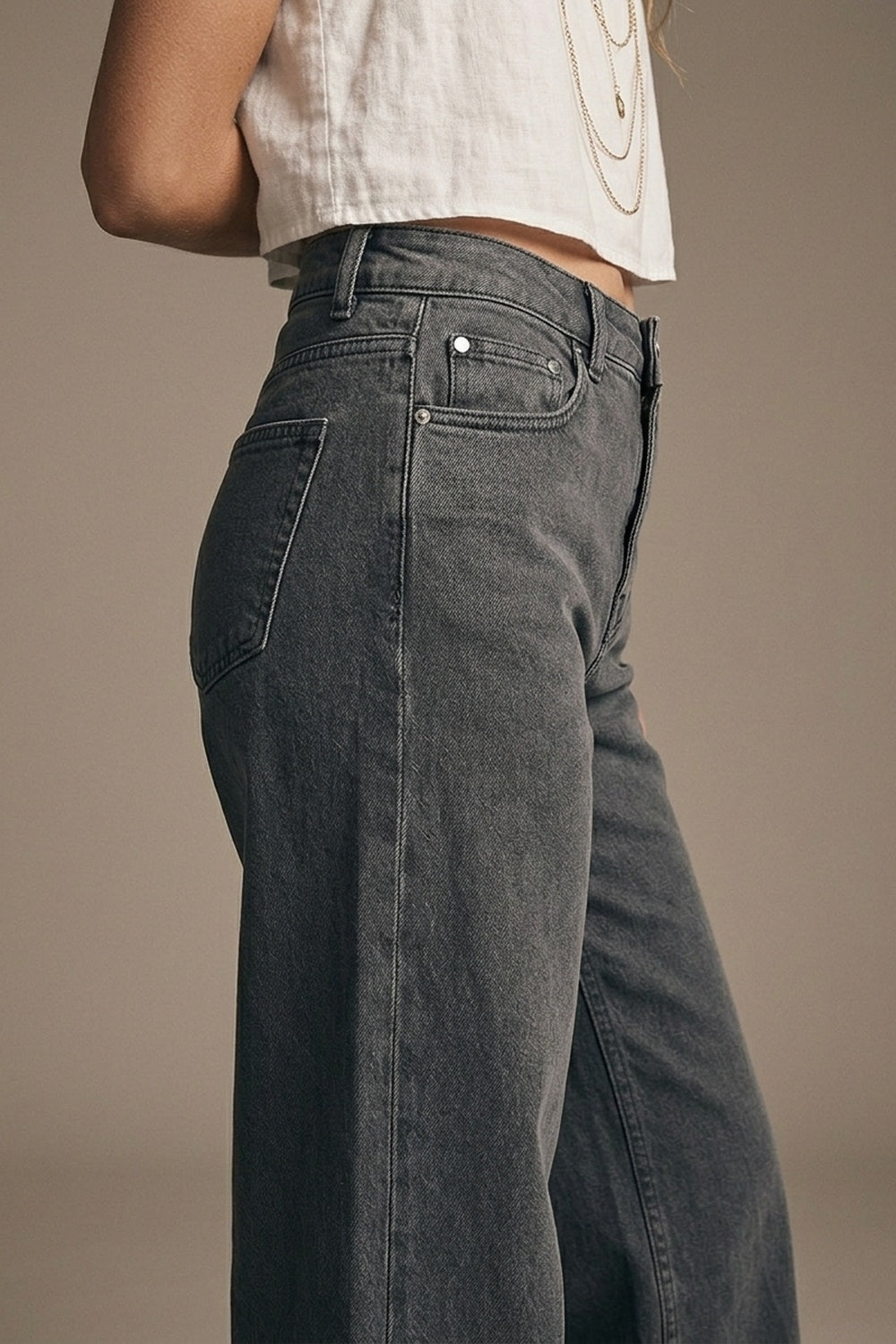UNIKCOSA Gray Cropped Wide-Leg Jeans