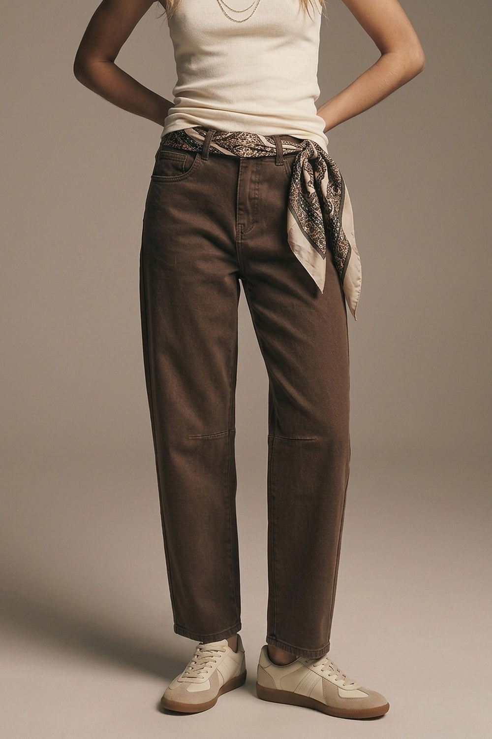 UNIKCOSA Comfortable stretch jeans with barrel leg in brown