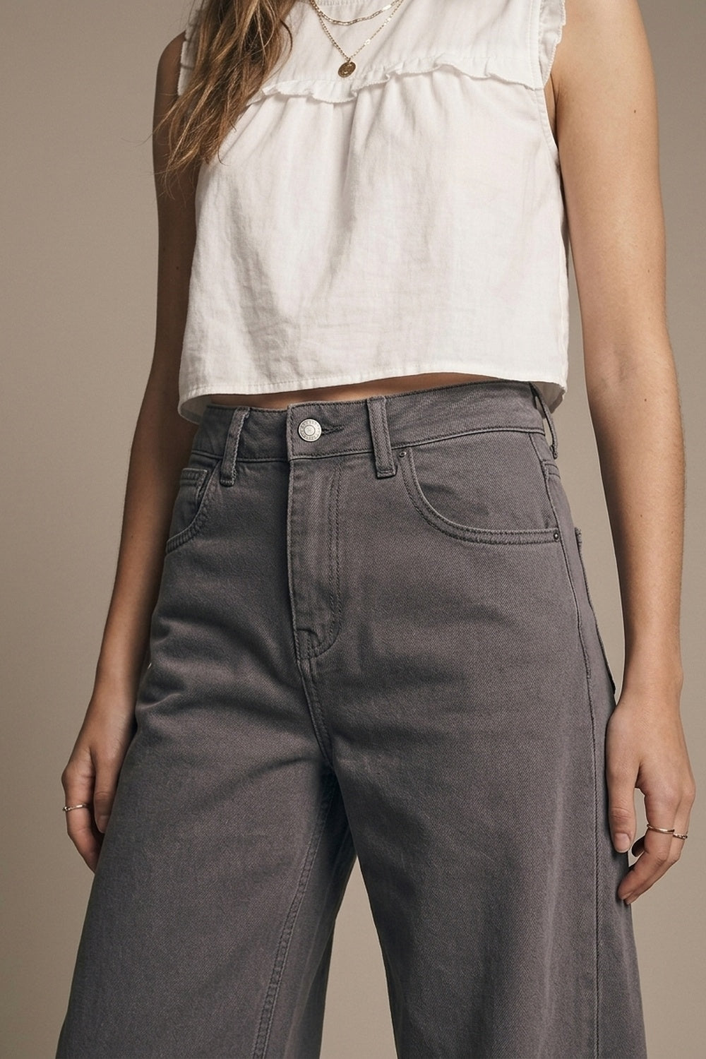 UNIKCOSA Gray Barrel-Leg Balloon Jeans