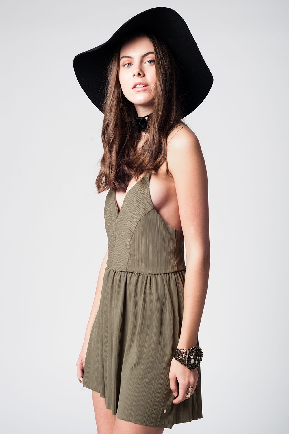 UNIKCOSA Kaki romper with bare shoulders