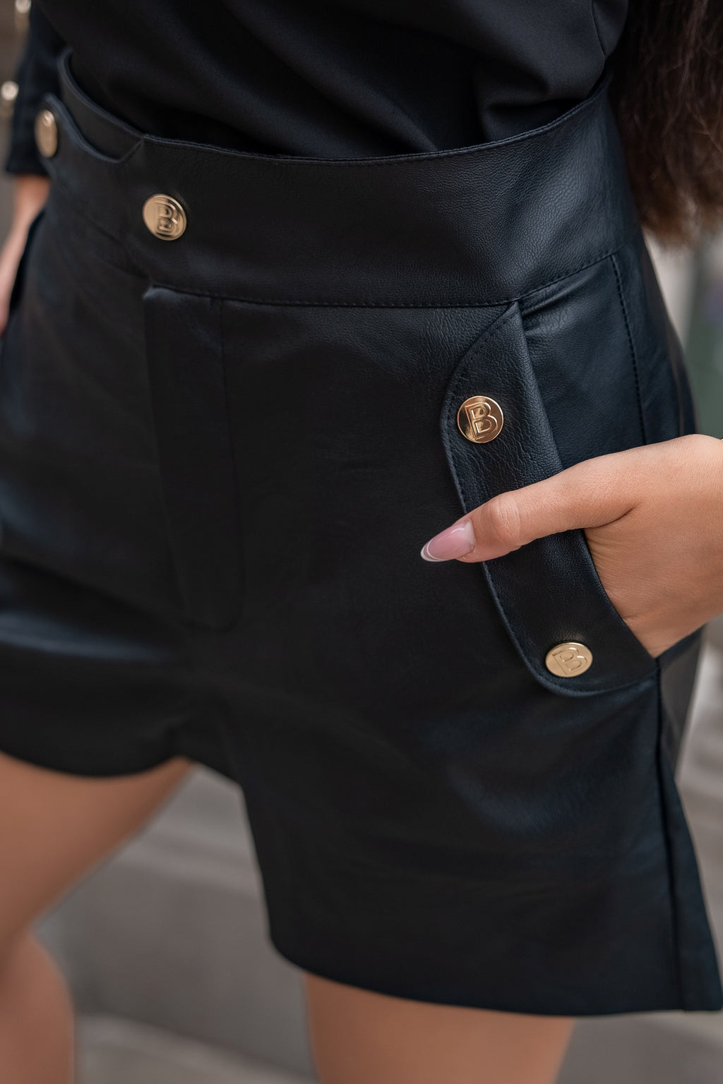 https://cdn.shopify.com/s/files/1/0868/8281/2251/files/451bddb937998c991b88039606814609.jpg?v=1764869364