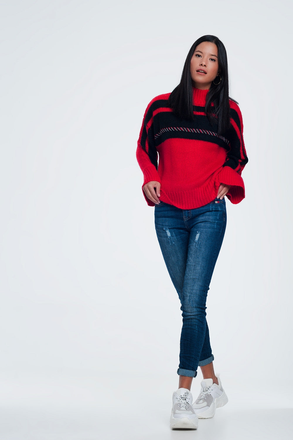 skinny jeans with wear detail
