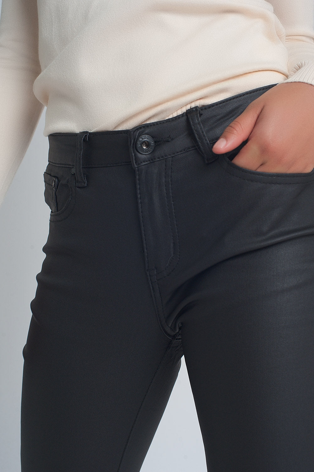 Faux leather skinny trousers in black colour