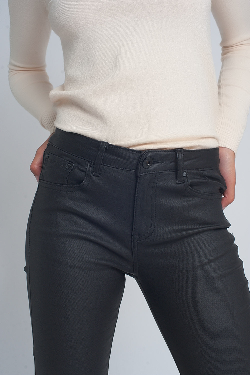 Faux leather skinny trousers in black colour