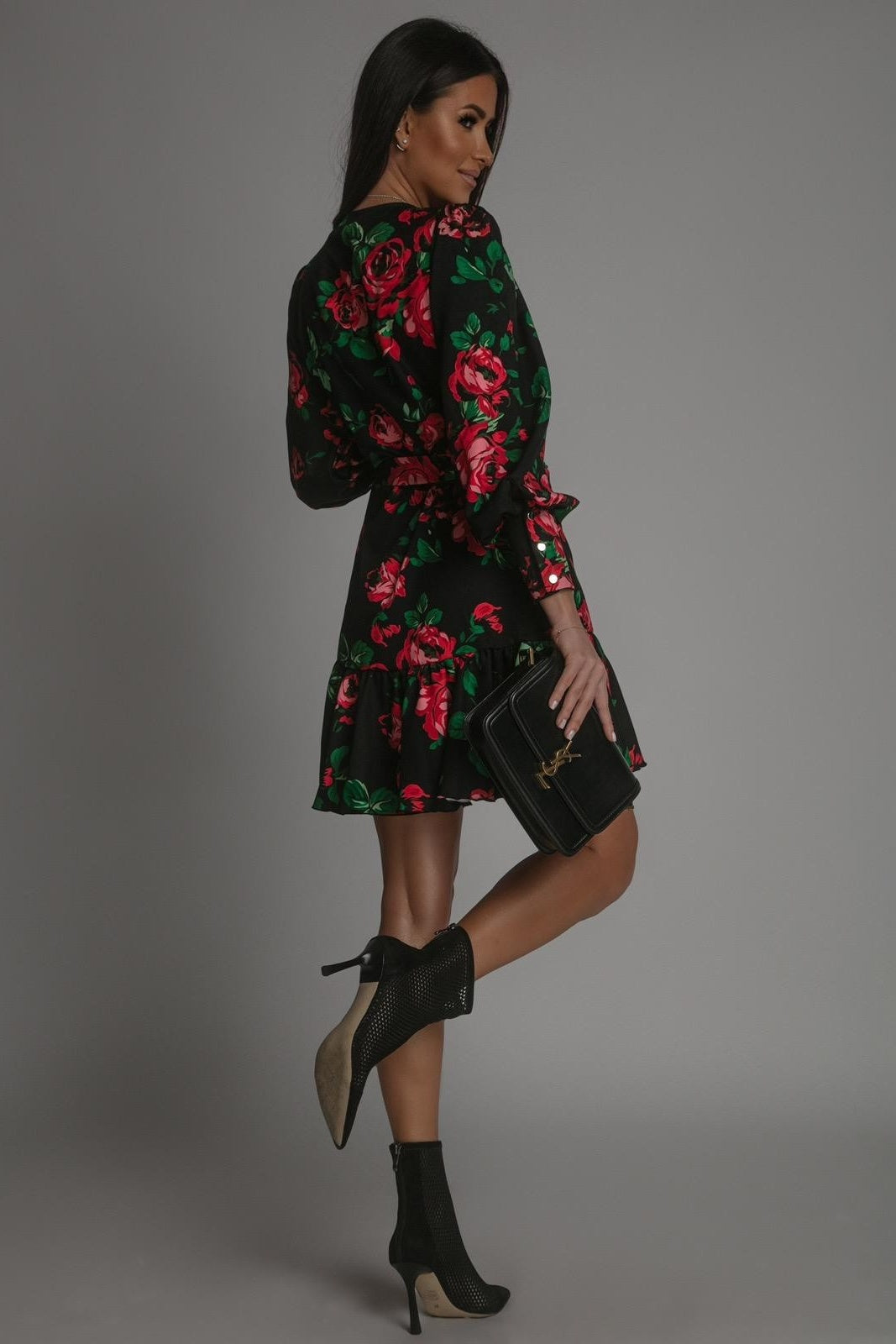 https://cdn.shopify.com/s/files/1/0868/8281/2251/files/62b2a43b0634a39550466905d0734255.jpg?v=1760172428