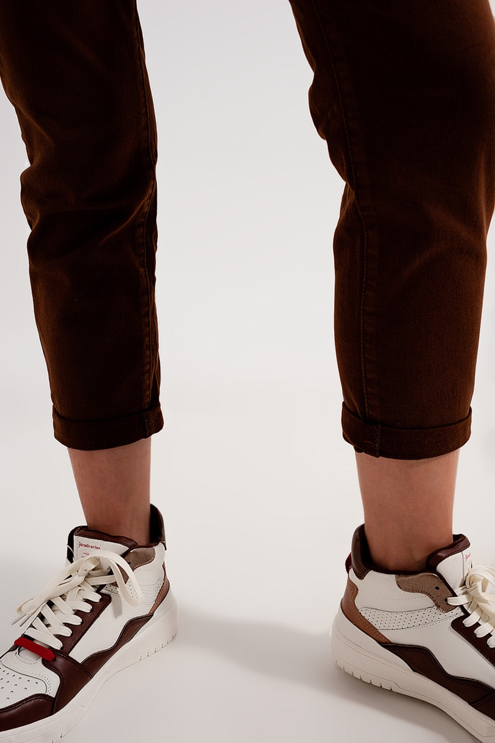 Elasticated paper bag waist mom jean in brown