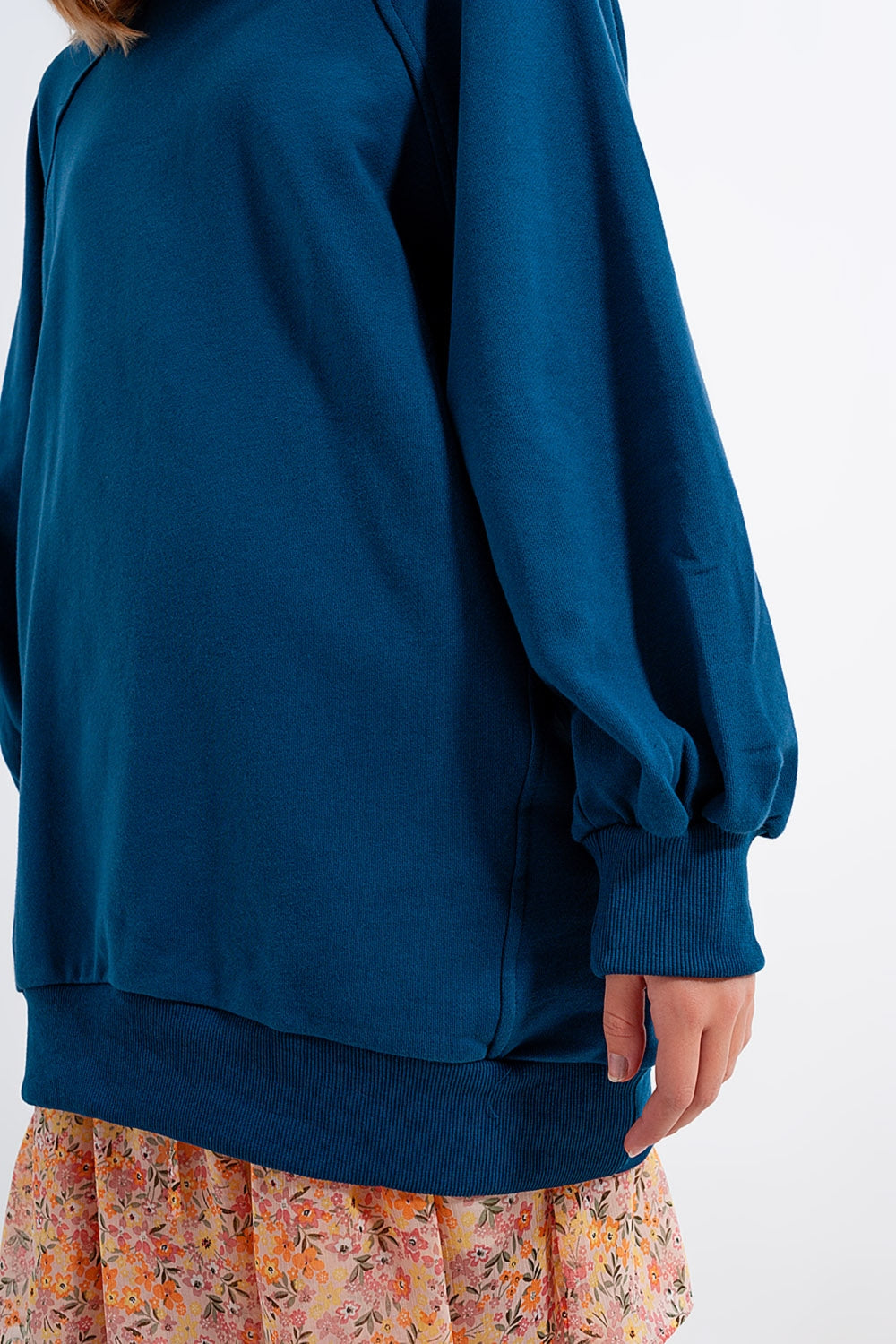 Super oversized sweatshirt with seam detail in blue
