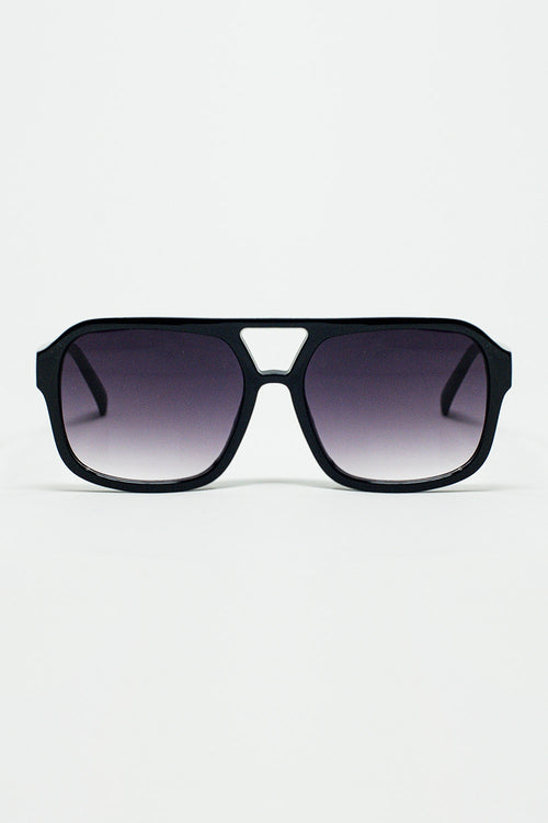 Q2 70's Aviator Sunglasses With Smoke Black Lense in Black