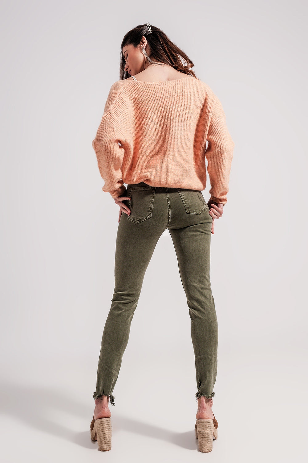 Ripped skinny jean in green