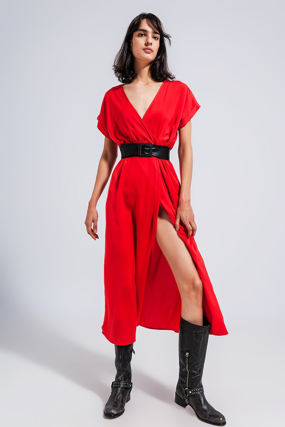 Short sleeve satin maxi dress in red