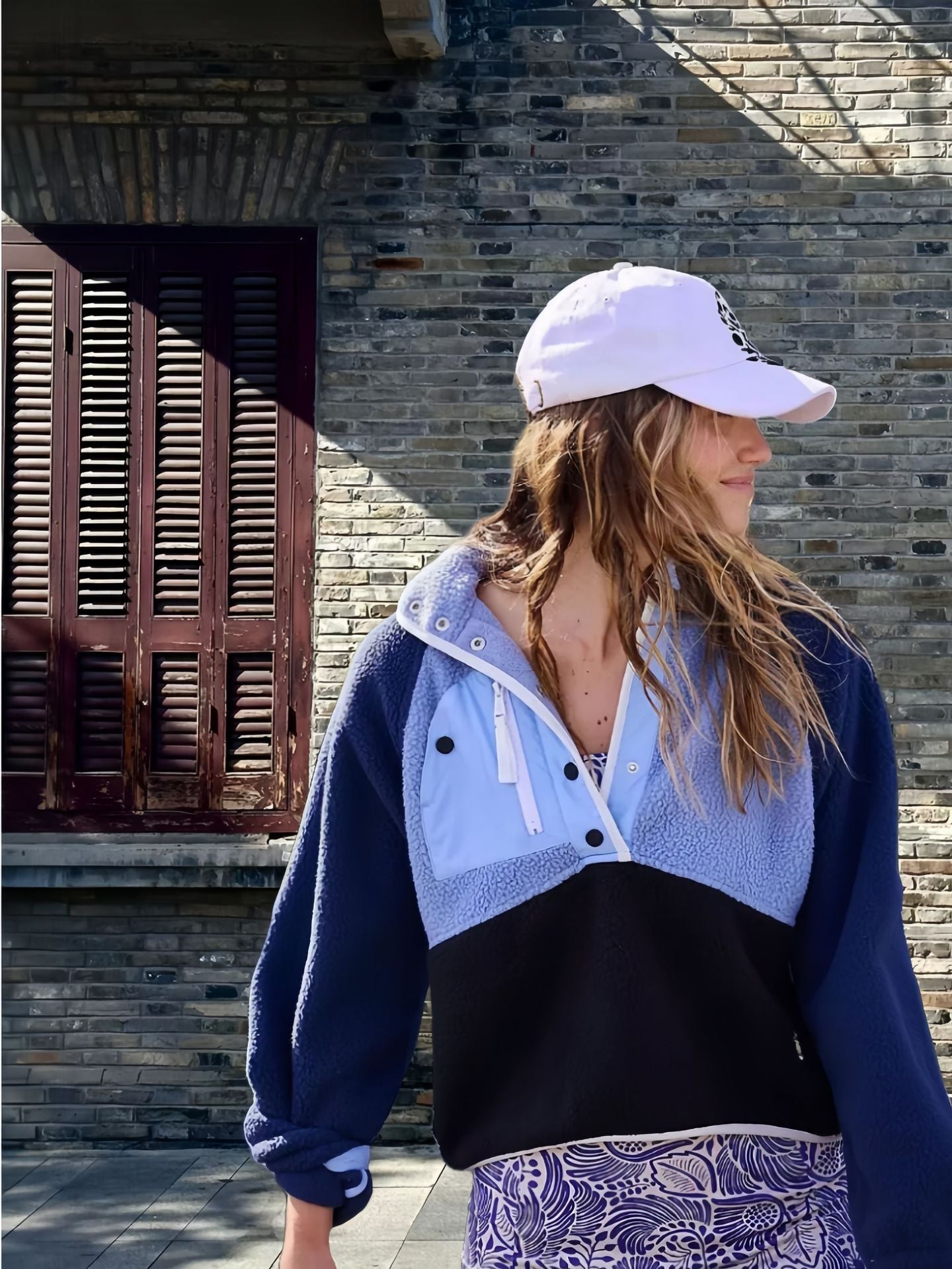 UNIKCOSA Velora Contrast Lapel Fleece Sweater Medium Weight💫