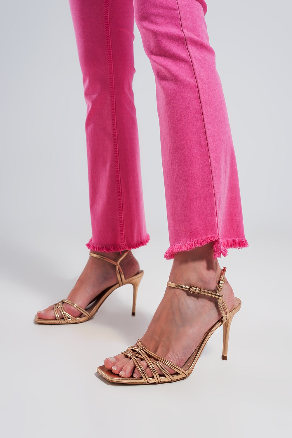 Straight Pants in fuchsia with wide ankles
