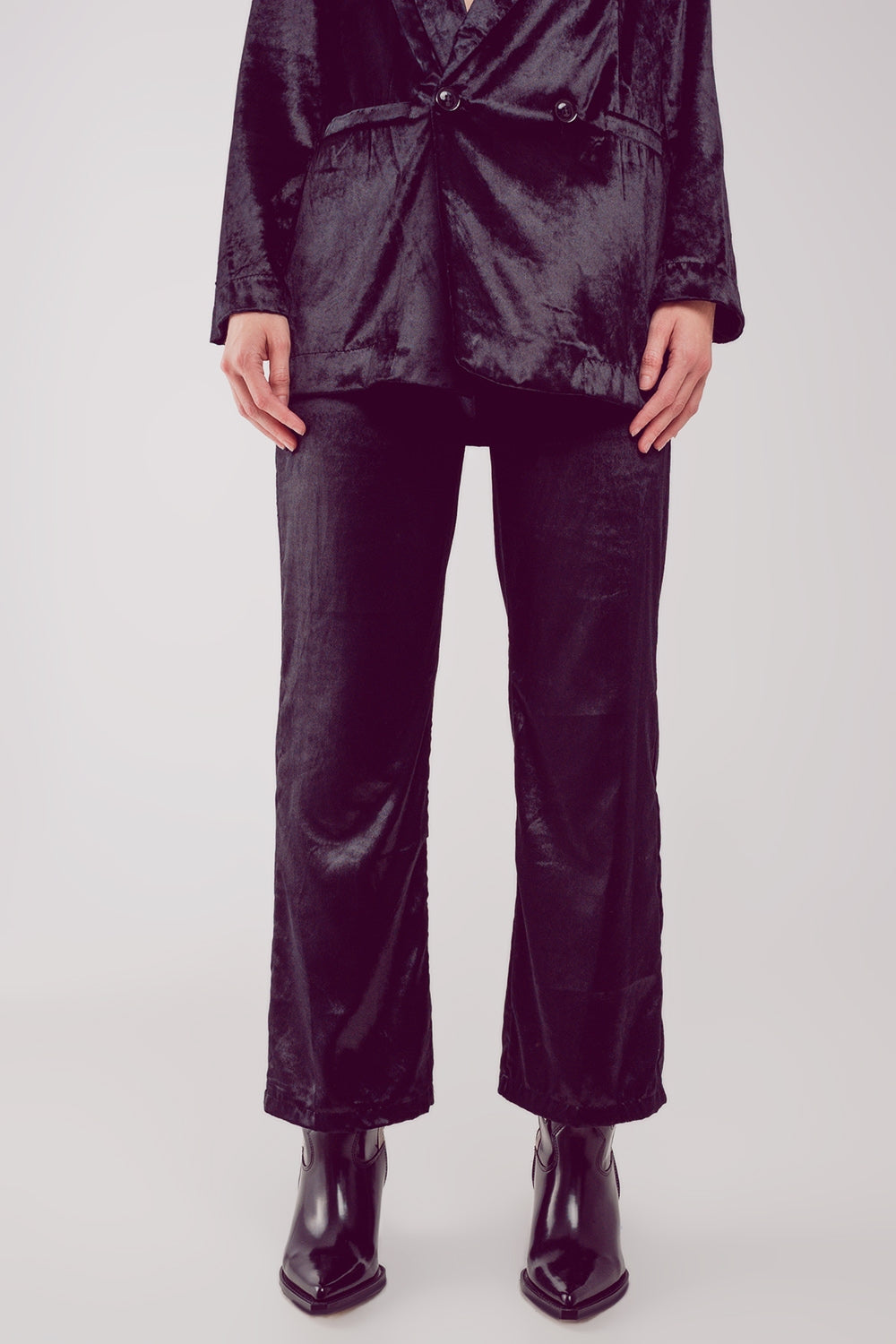 Straight leg velvet pants in black