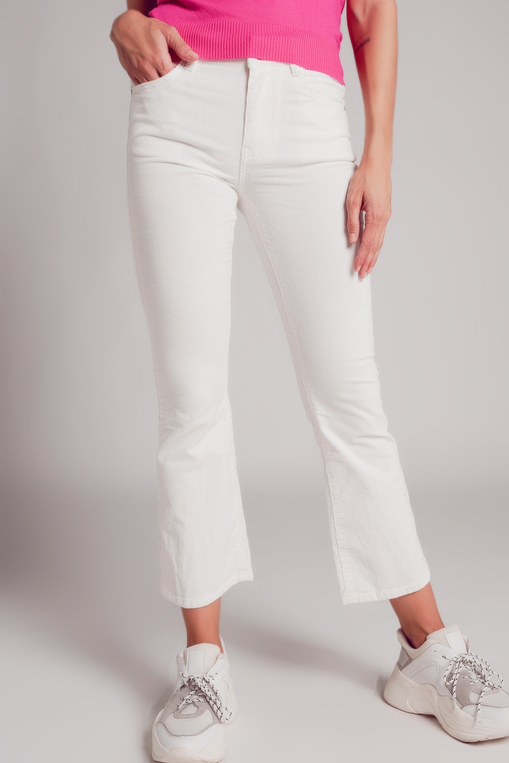 Cord flare in white