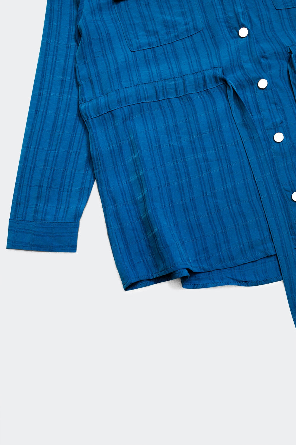Tie waist long sleeve shirt in blue