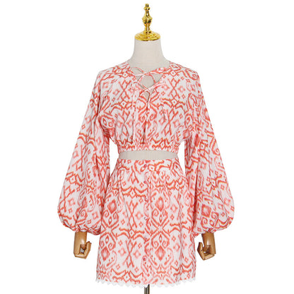 UNIKCOSA SoleilTie V-Neck Blouse & Slit Skirt Set