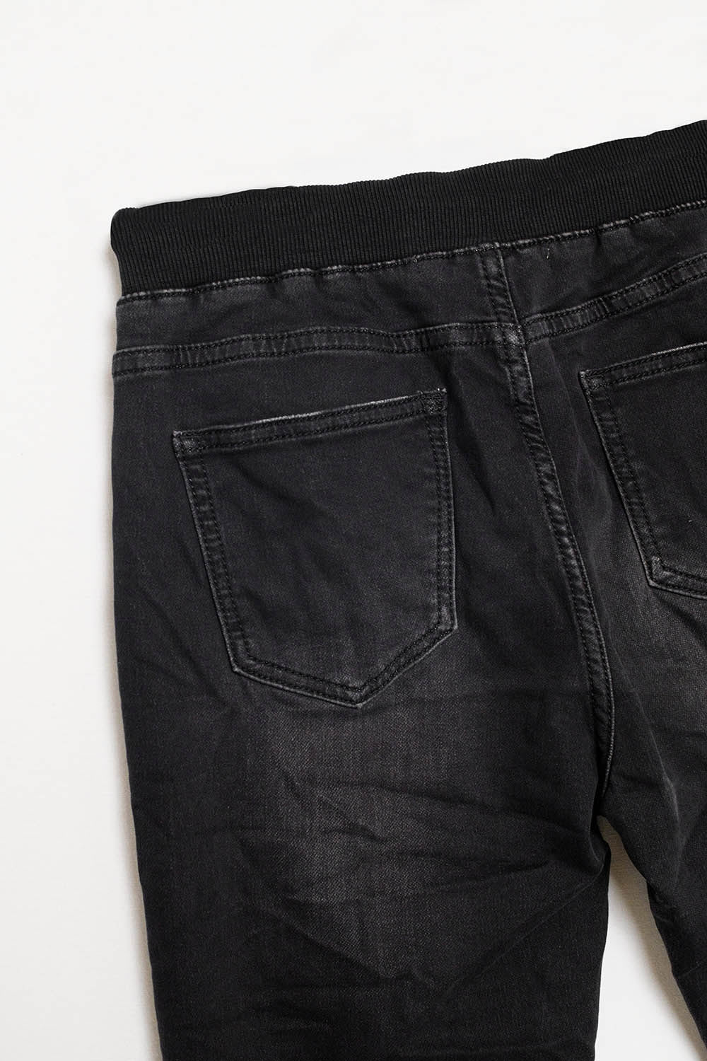 black jeans with elastic waist and cord