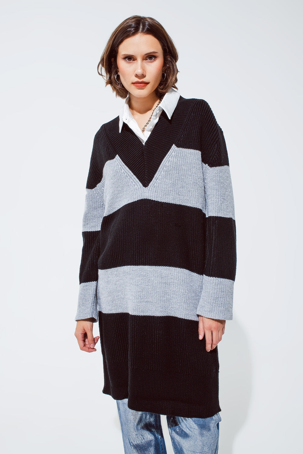 Oversized MIDI knitted dress with stripes and a wide v neck