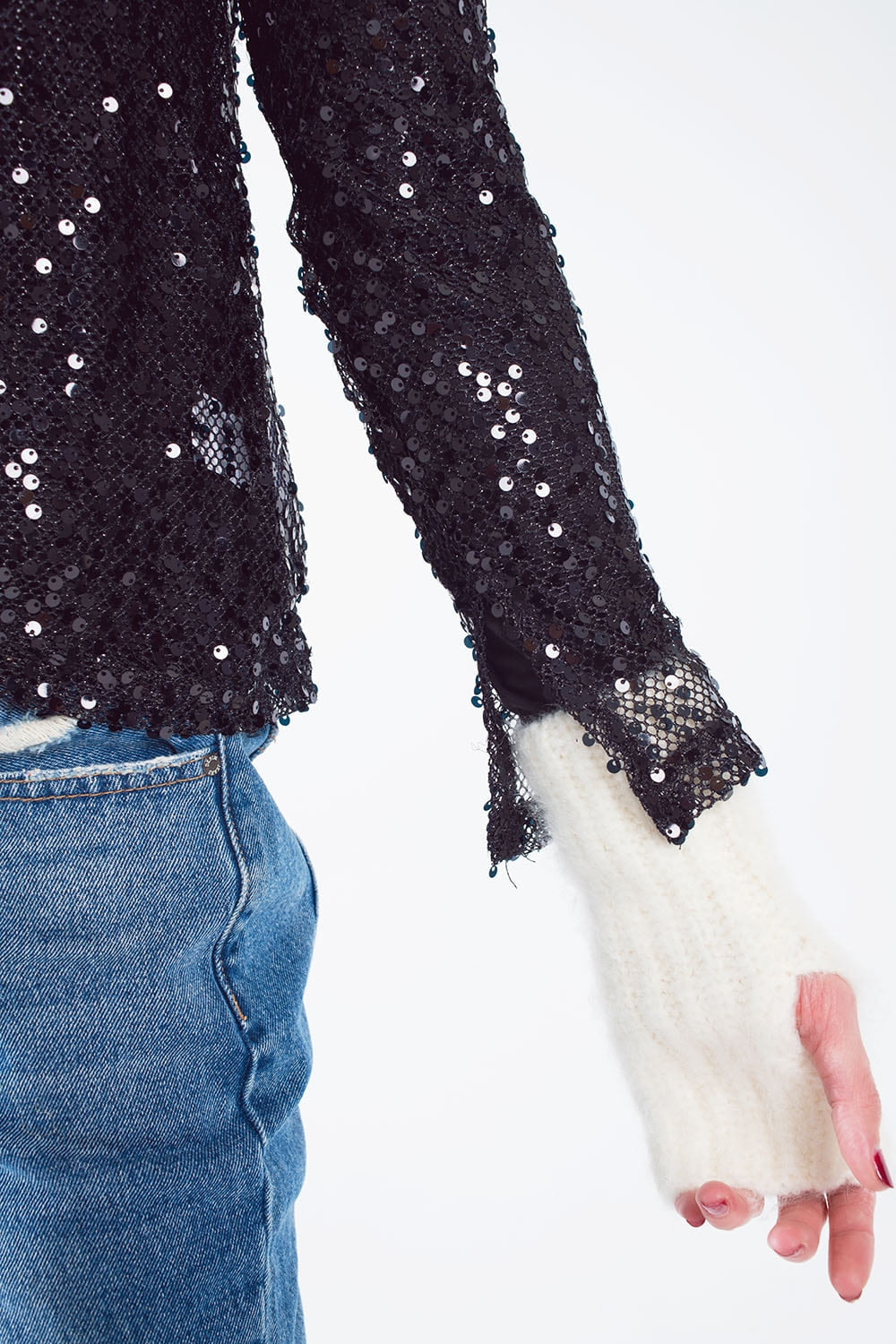 Long sleeve sequin top in black