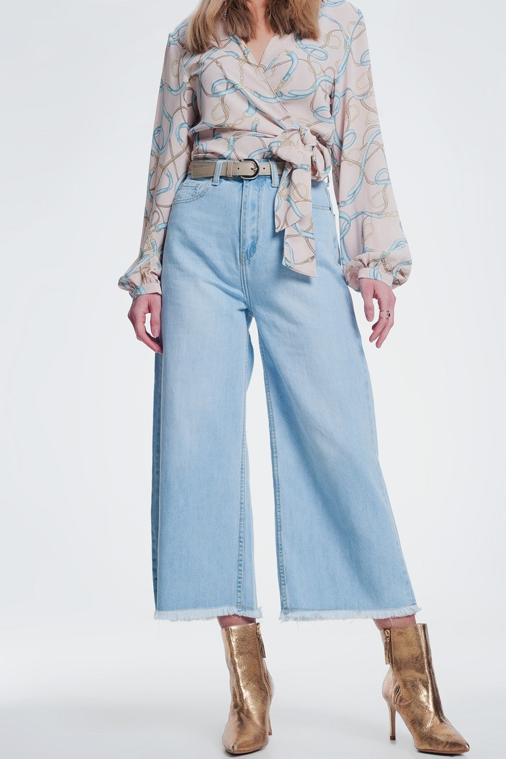 Culotte jeans with ripped hem