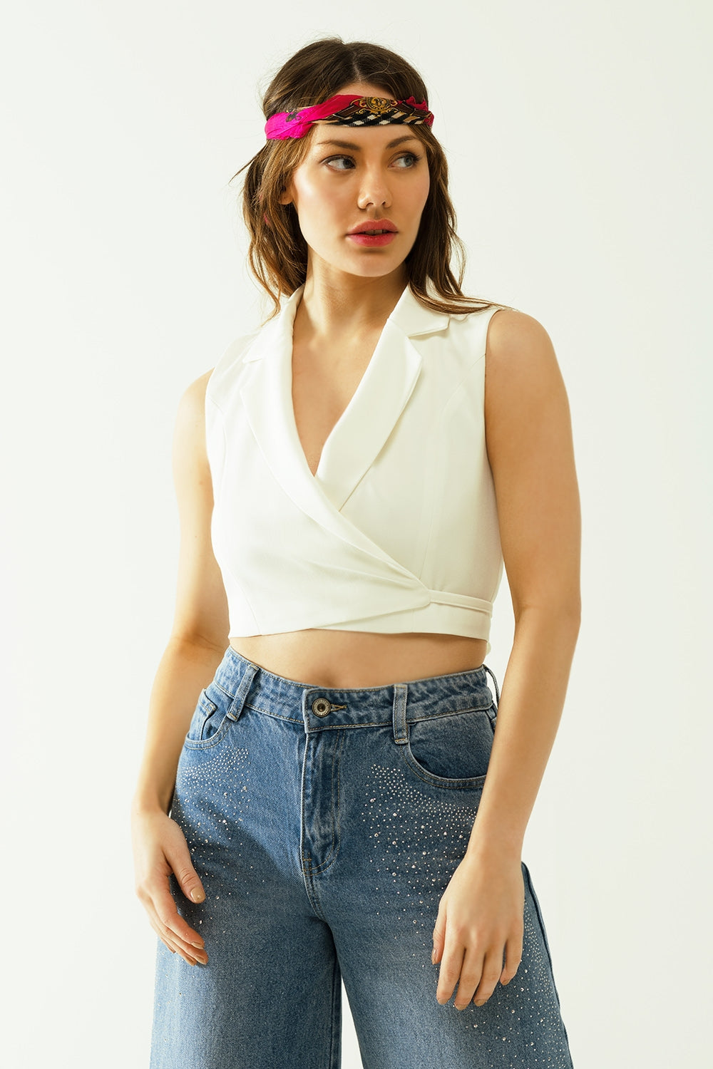 Cropped Wrapped Gilet with Notch Lapels in White
