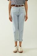 Straight light blue jean with hem and five pockets