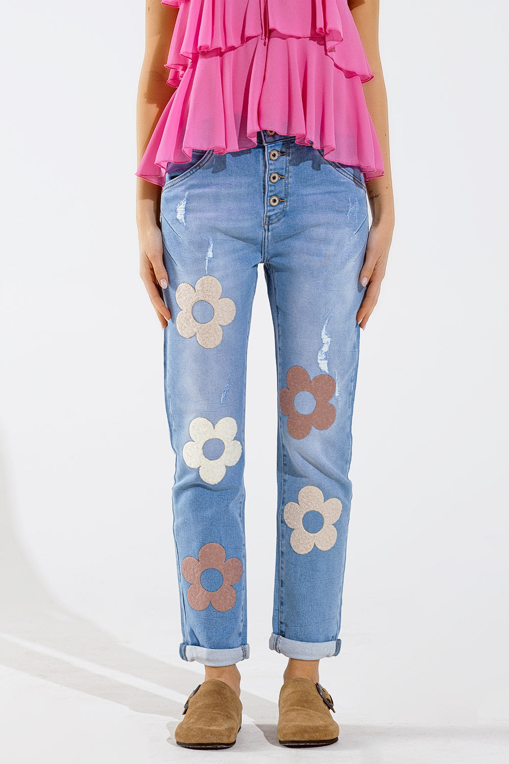 Straight Jeans With Button Closing and Flower Detail in Front