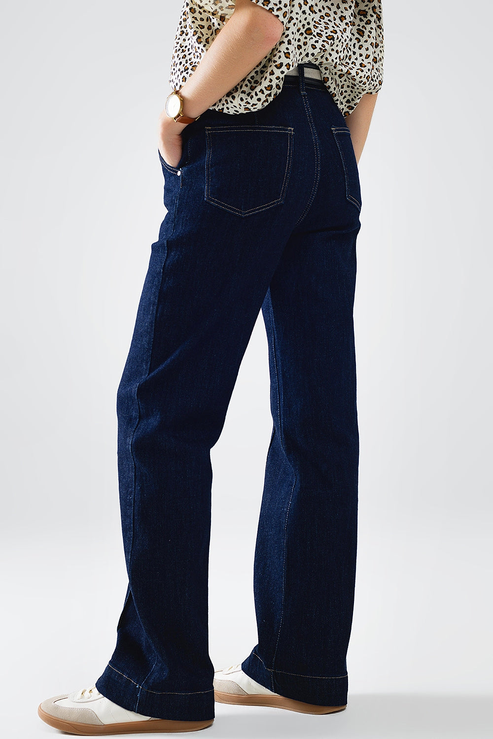 UNIKCOSA Dark Blue Contrast-Stitch Straight-Leg Jeans