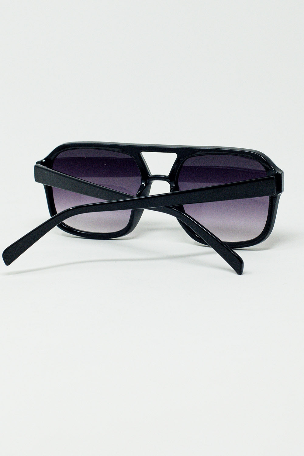 70's Aviator Sunglasses With Smoke Black Lense in Black