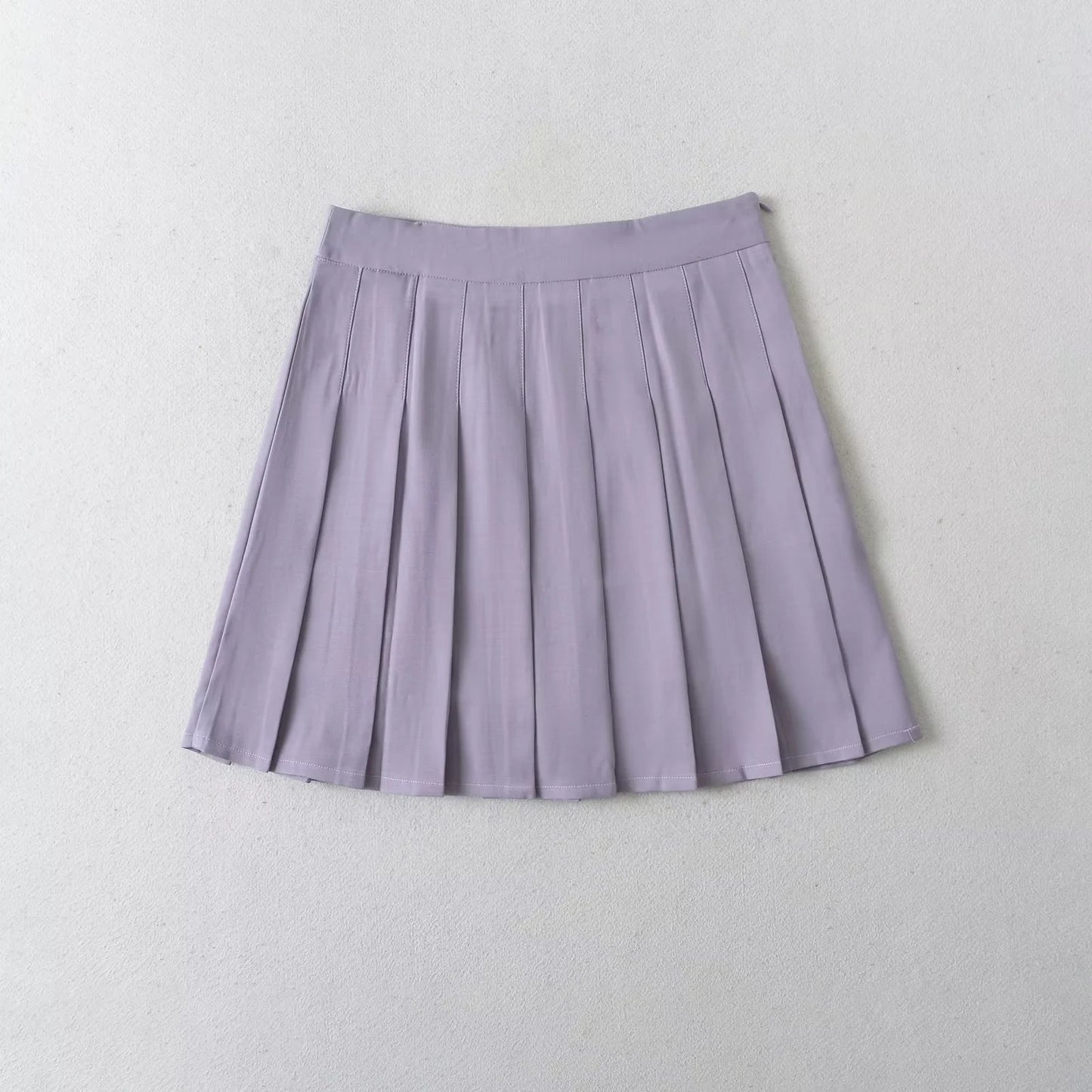 UNIKCOSA NoirFit Peach Heart Embroidered Half Length Skirt🌸