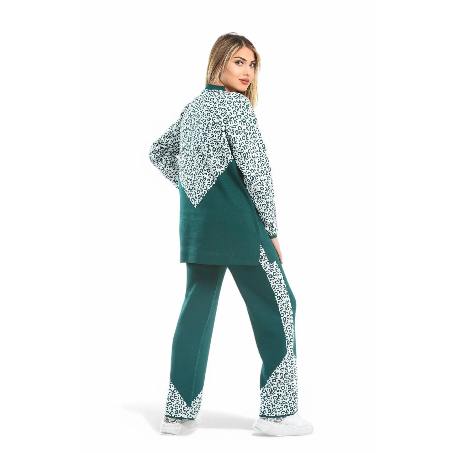 Women's Leopard Print Knitwear Set with Wide Leg Pants