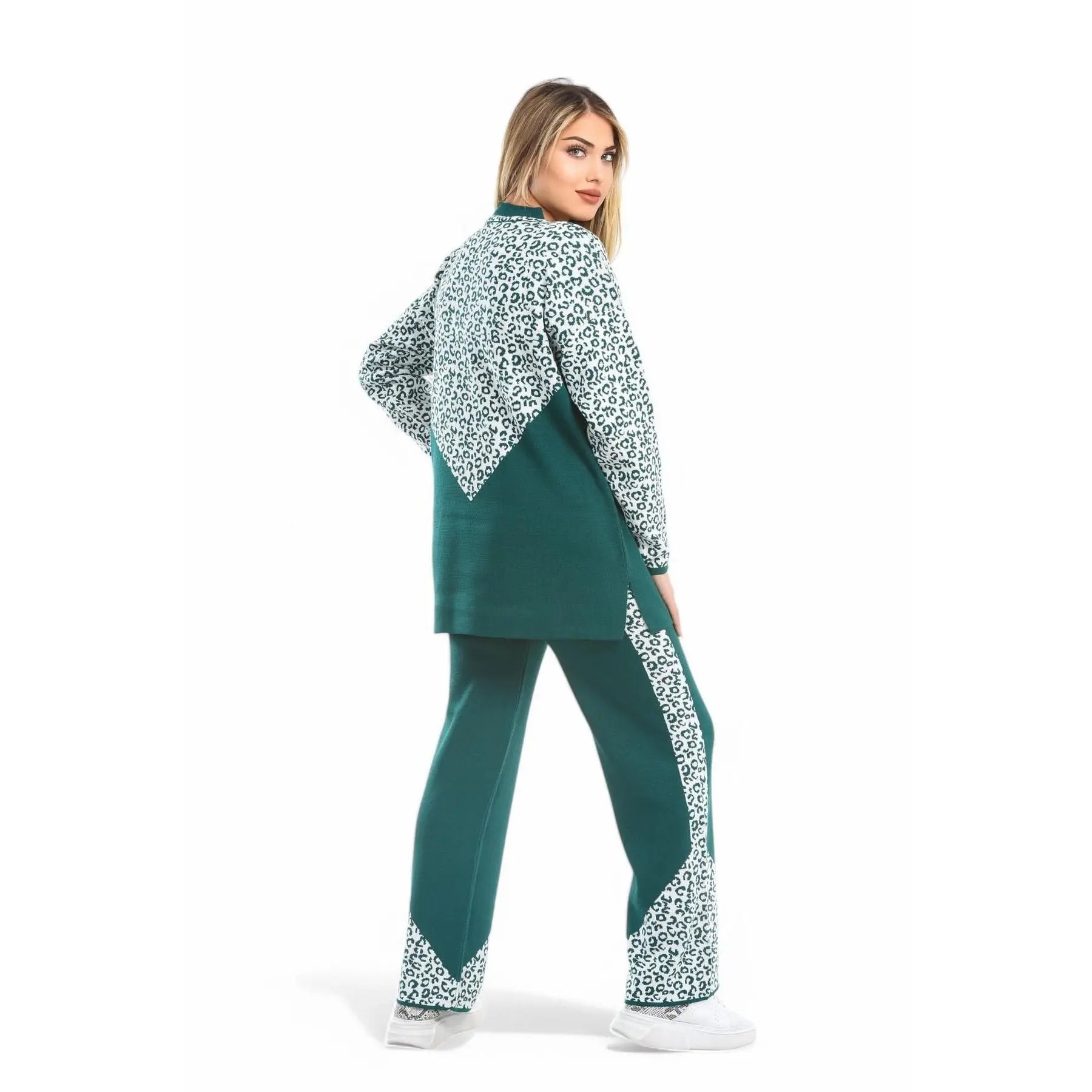 Women's Leopard Print Knitwear Set with Wide Leg Pants