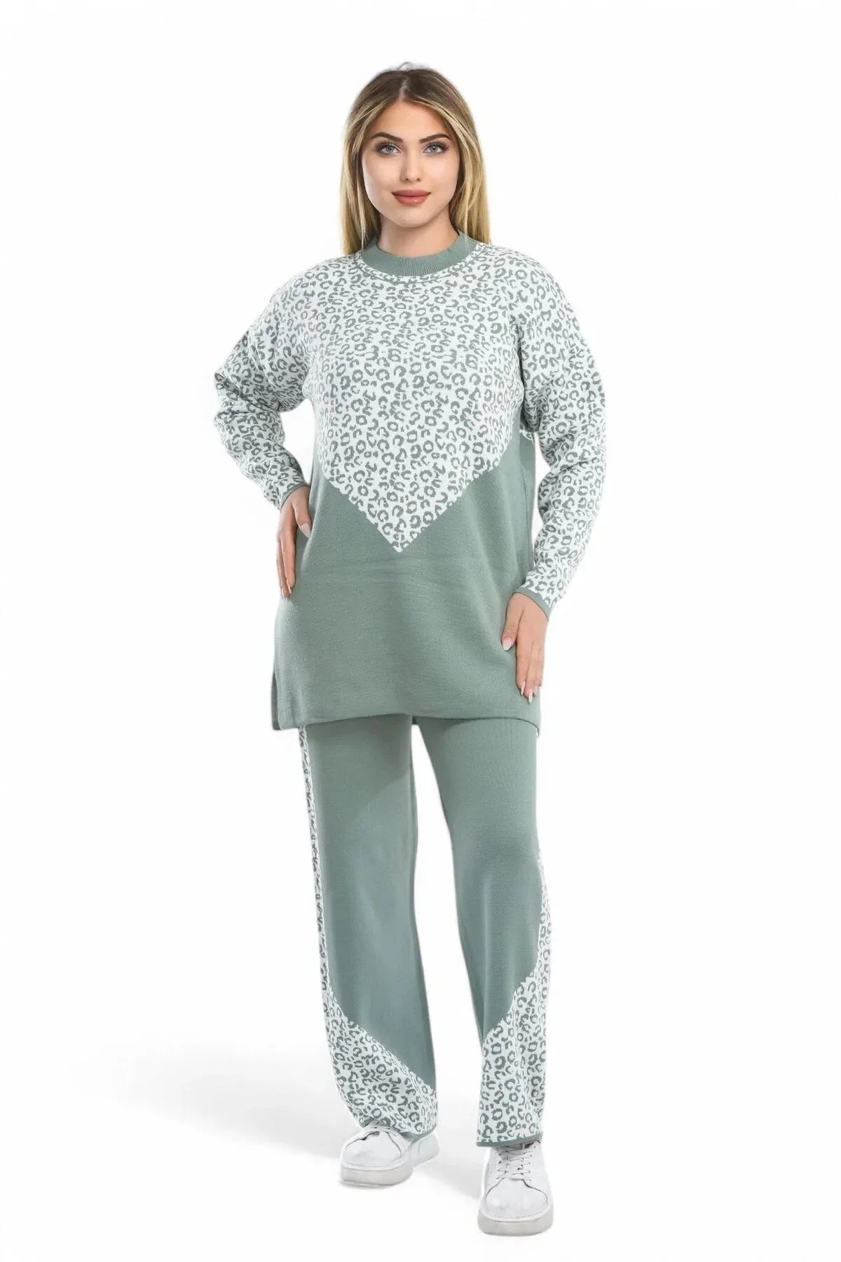 Women's Leopard Print Knitwear Set with Wide Leg Pants