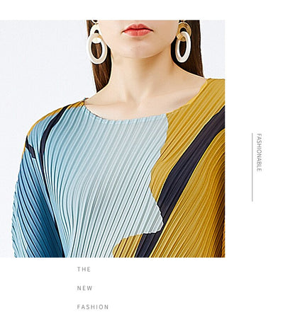 UNIKCOSA LuxeEase Ocean Print Bat Sleeve Top Korean Style 💫