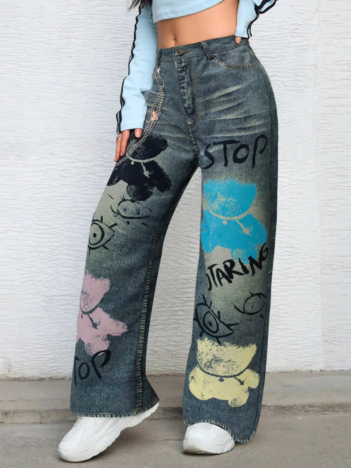 Trendy Graffiti Printed Straight-Leg Jeans – Breathable Denim for All Seasons