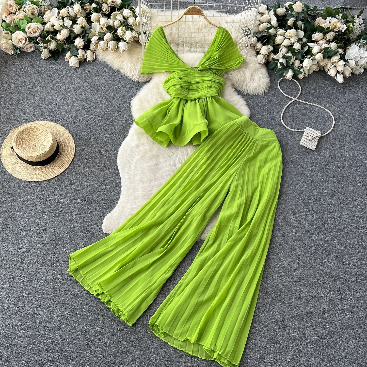 UNIKCOSA Women’s Elegant Summer Set – Pleated Chiffon Sleeveless Top & High-Waist Wide-Leg Pants (High-End Edition)