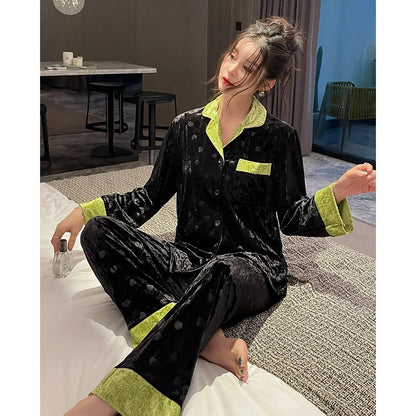 UNIKCOSA Women’s Velvet Pajama Set – Luxury Color-Block Long Sleeve Top & Elastic Waist Pants (Autumn/Winter Homewear Edition)