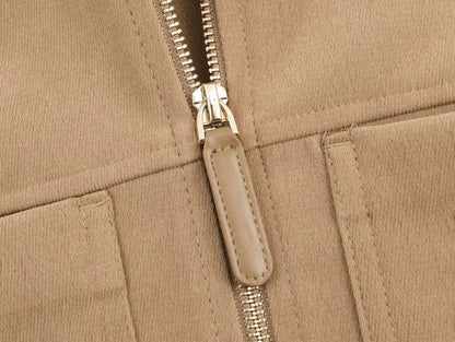 Elegant Women's Two-Piece Leisure Suit with Turn-Down Collar