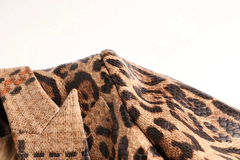 UNIKCOSA Women’s Leopard Print Jacket – Faux Leather Texture Winter Outerwear (European Hot Fashion 2025 Edition)