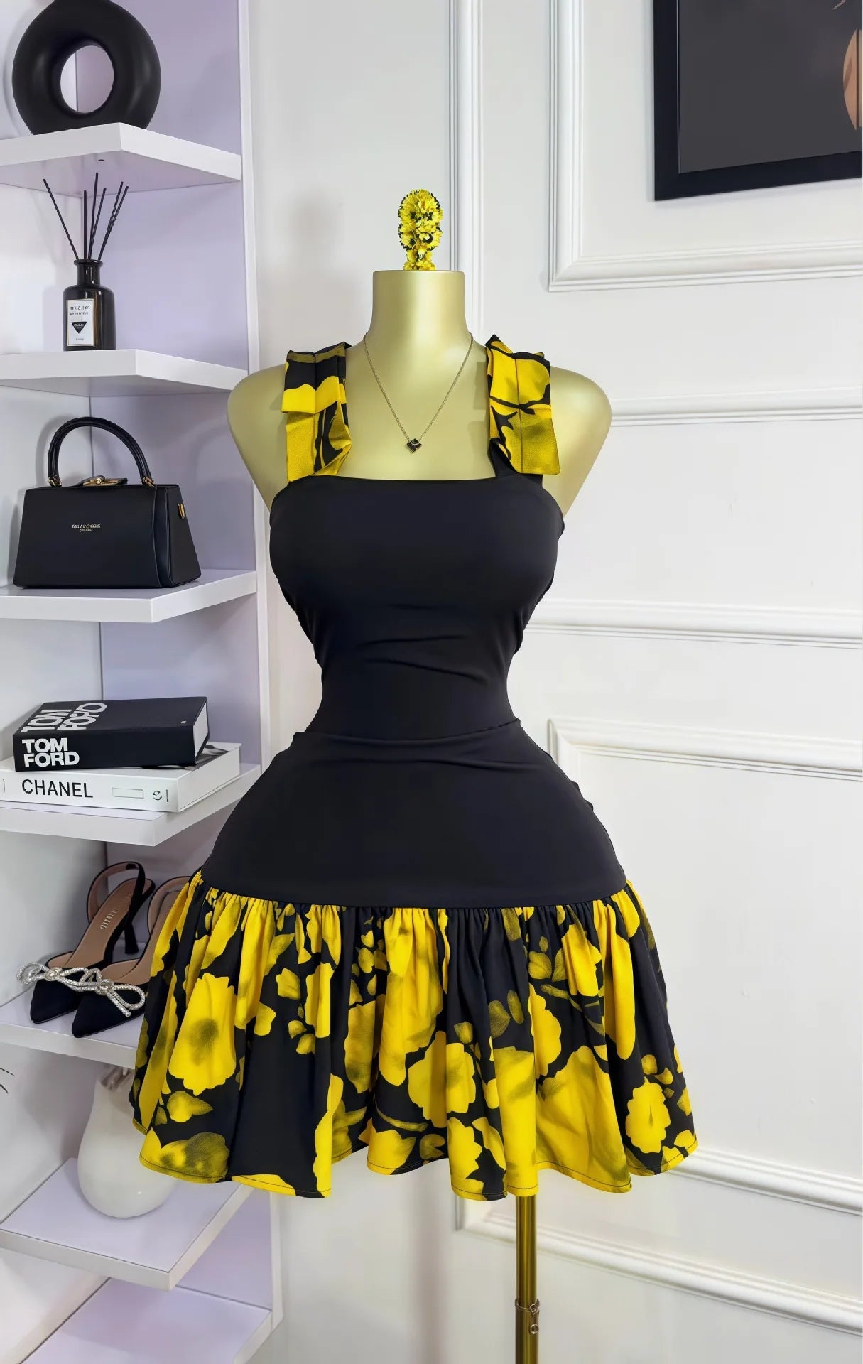 UNIKCOSA’s Printed Pleated Mini Dress — Sleeveless Sheath Vacation Chic