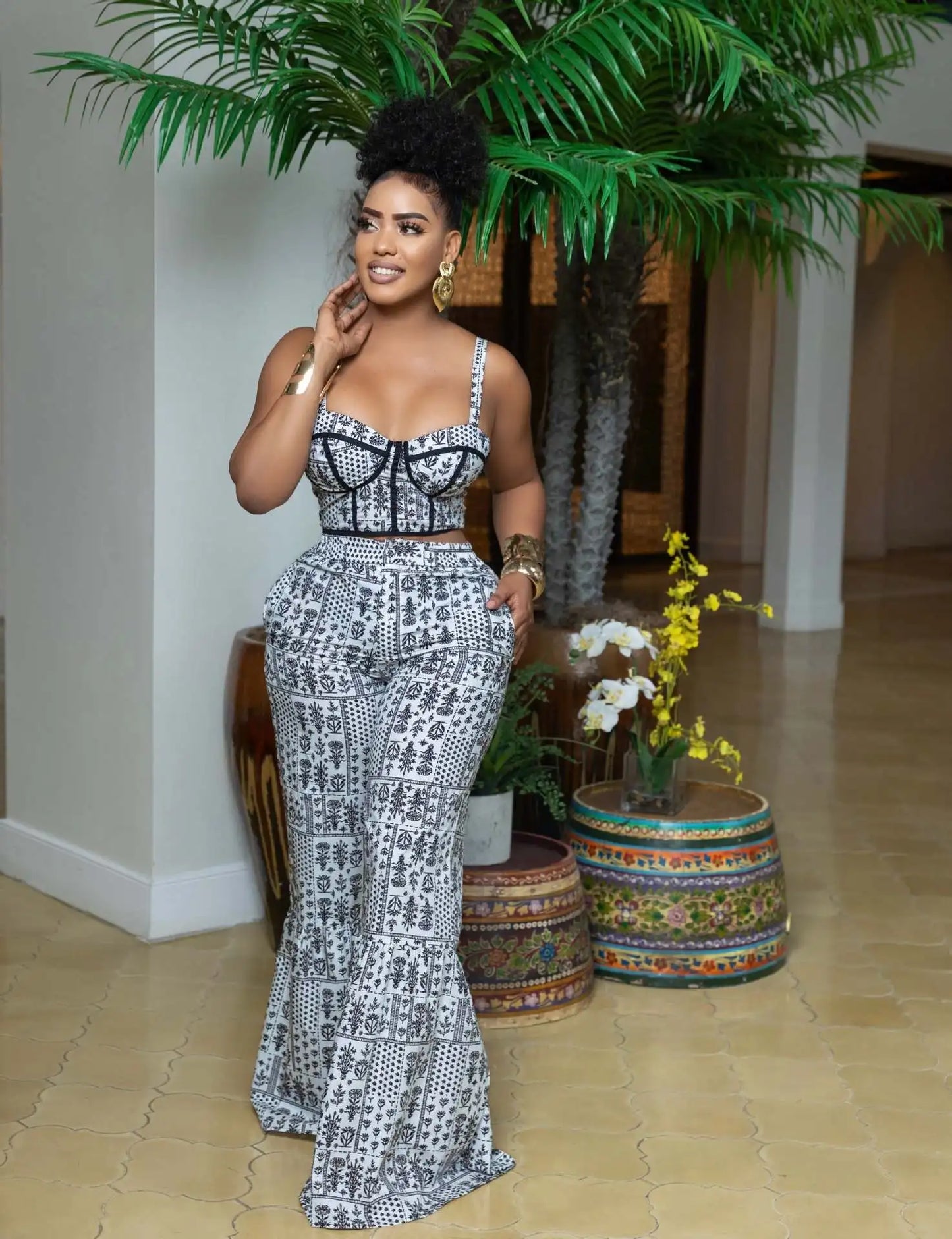 UNIKCOSA™ Printed 2-Piece Pant Set – Strapless Sling Top & High-Waist Flare Pants | Sexy Y2K Streetwear for Party & Work