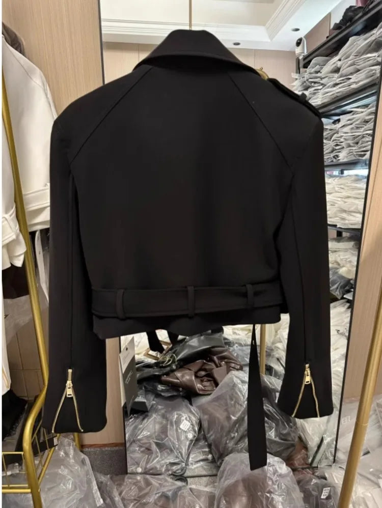 UNIKCOSA’s 2025 White Moto Jacket — Notched Collar Slim-Fit Y2K Coat