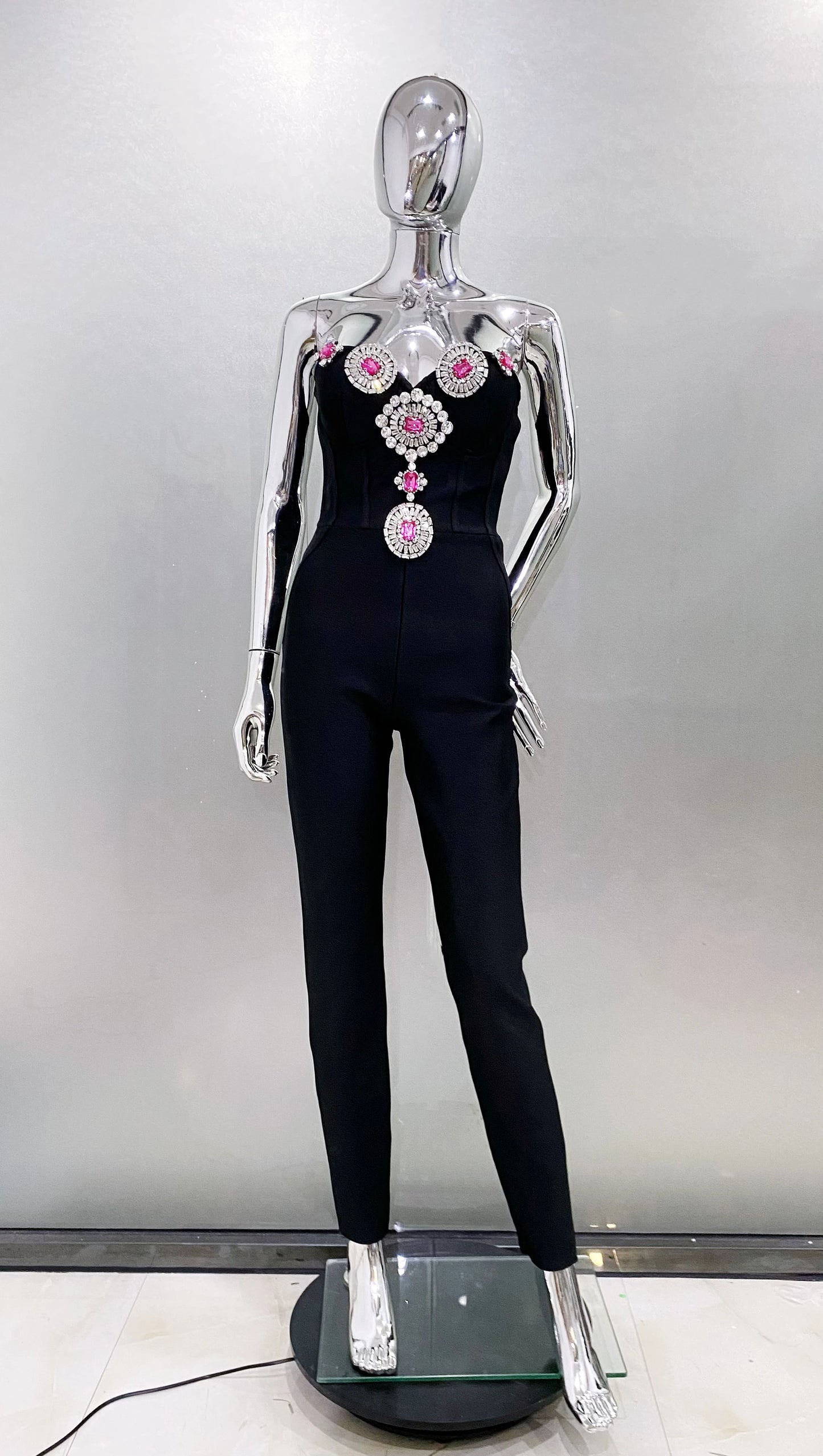 UNIKCOSA’s Strapless Crystal Jumpsuit — Sparkling Bodycon Bandage Runway Elegance